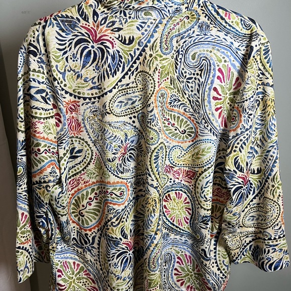 Alfred Dunner Green and Red Casual Button Down Shirt - Picture 2 of 3